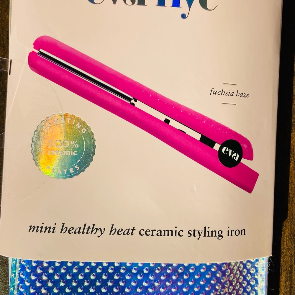 EVA NYC Healthy Heat Ceramic travel Styling Iron w/Pouch Dual Voltage